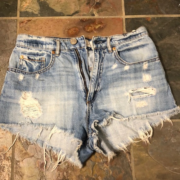 Garage Pants - High waisted Jean shorts
